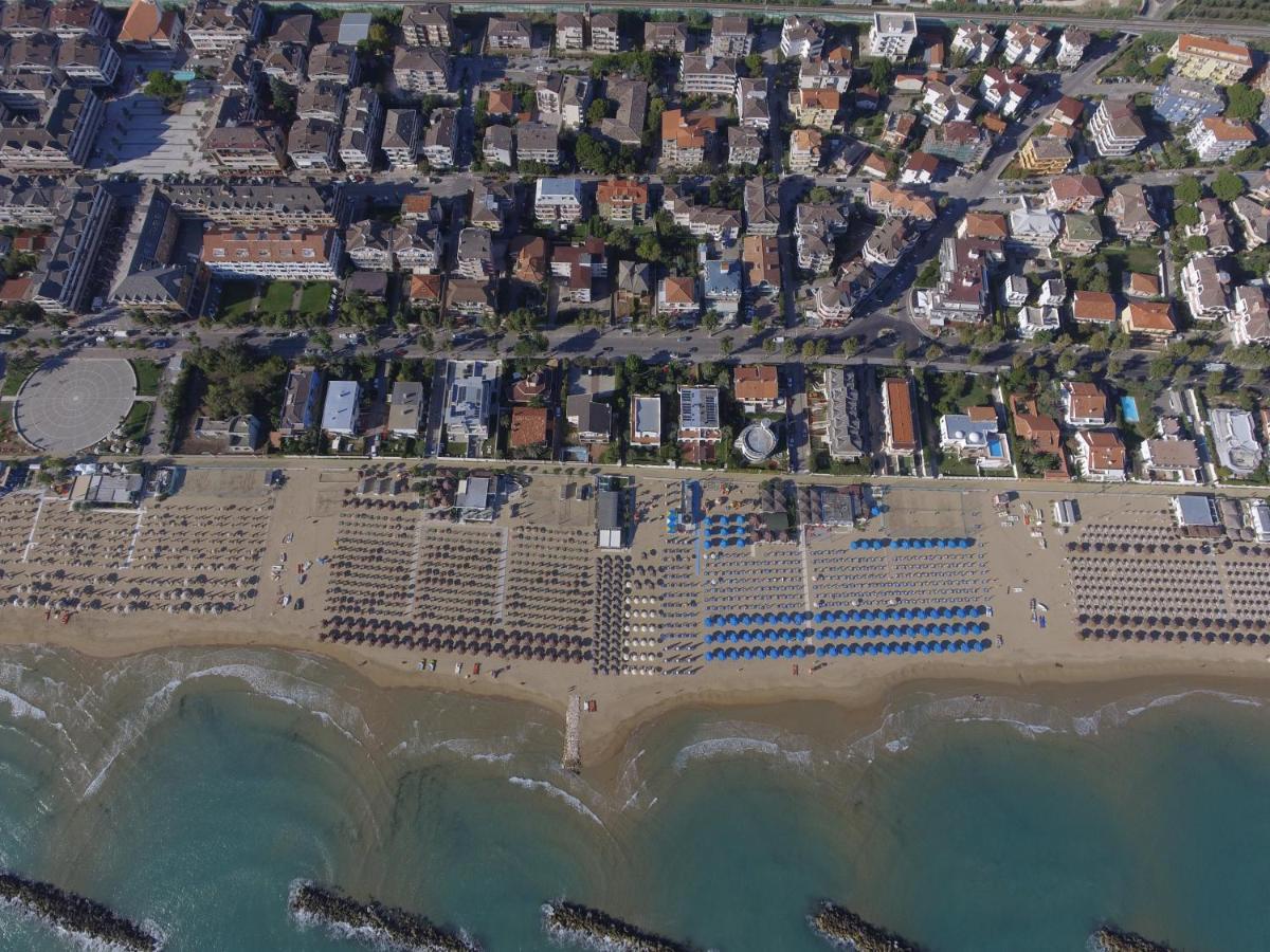 Hotel Diamante Francavilla al Mare Kültér fotó